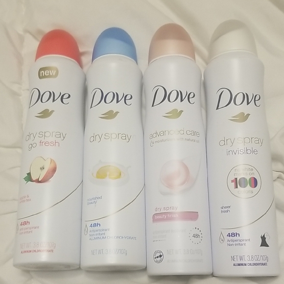 Dove Other - Dove Dry Spray Antiperspirant Set